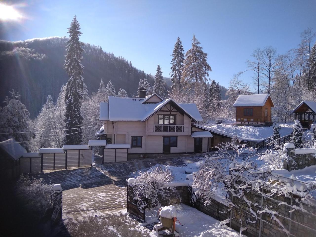 Villa Medova Kossiw Exterior foto
