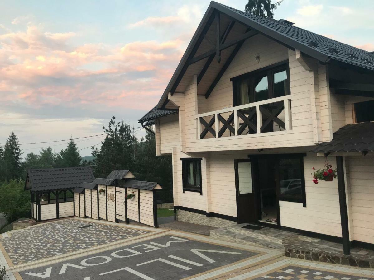 Villa Medova Kossiw Exterior foto